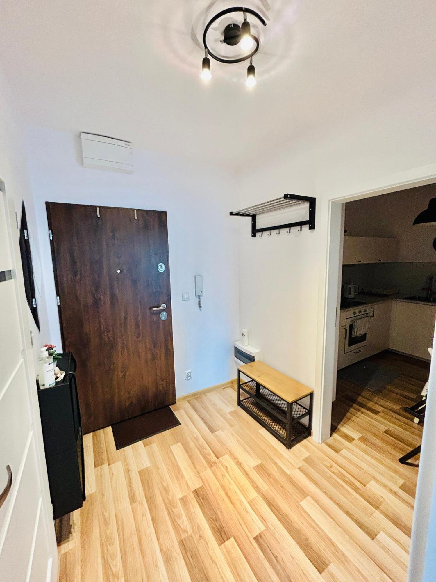 Apartament, Free Parking, Blisko Rynek-Dworzec Pkp-Pks, Sklepy Wroclaw Luaran gambar